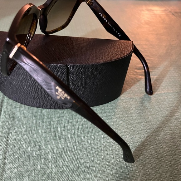 Prada Sunglasses with Case - Picture 3 of 8